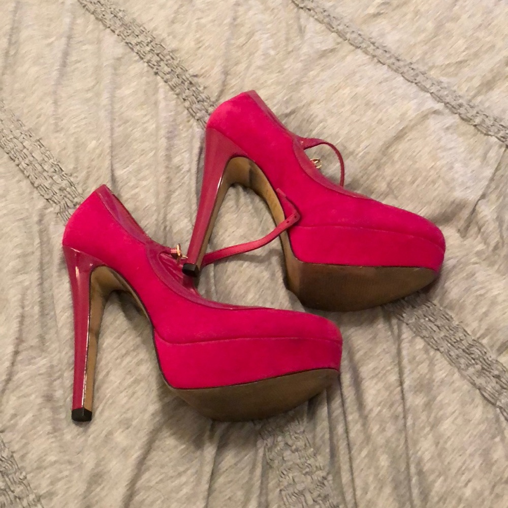 Pink heels